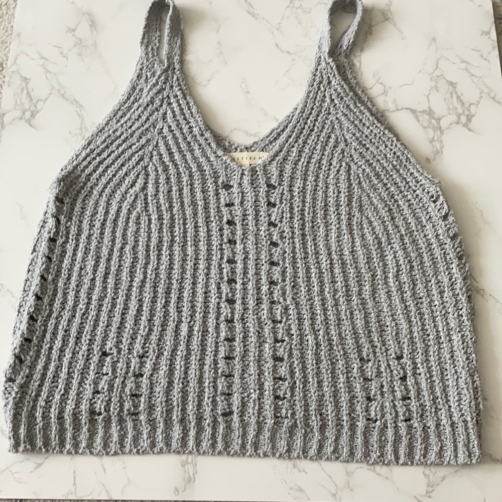 Love Stitch Gray knit oversized sleeveless sweater top. Size M